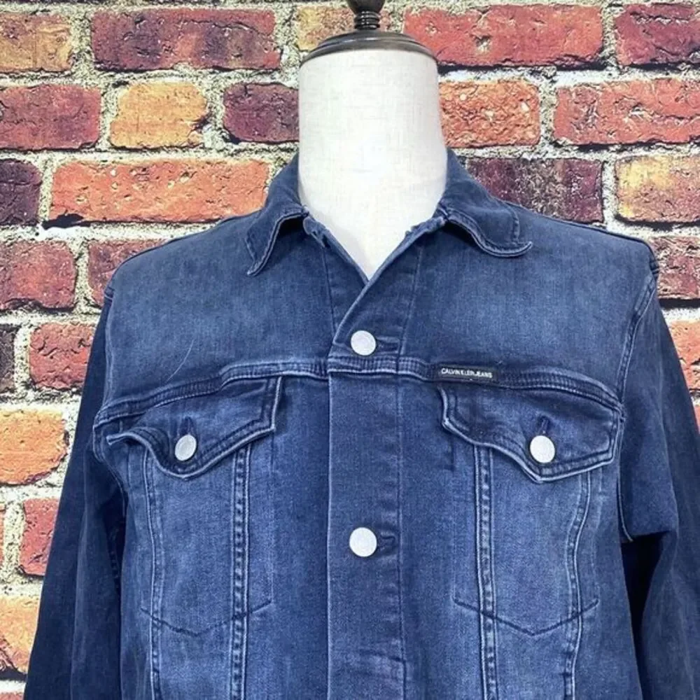 Calvin Klein Men's Denim Jacket Size Medium‎ Dark Blue Wash Stretch